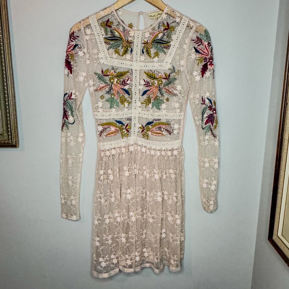 Frock and Frill Floral Embroidered Beaded Mesh Mini Dress Long Sleeve Size 6 - Picture 3 of 5
